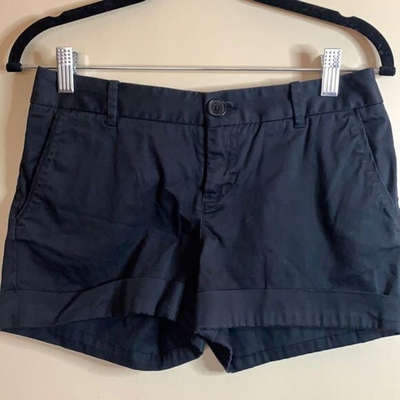 Talula Aritzia Black Shorts size 2 - Picture 1 of 3